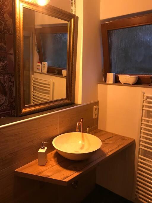 Willkommen Im Casa Felice, Der Wohlfuehl Oase Mit Balkon, 4 Betten Und Homeoffice Platz Aidlingen Ngoại thất bức ảnh