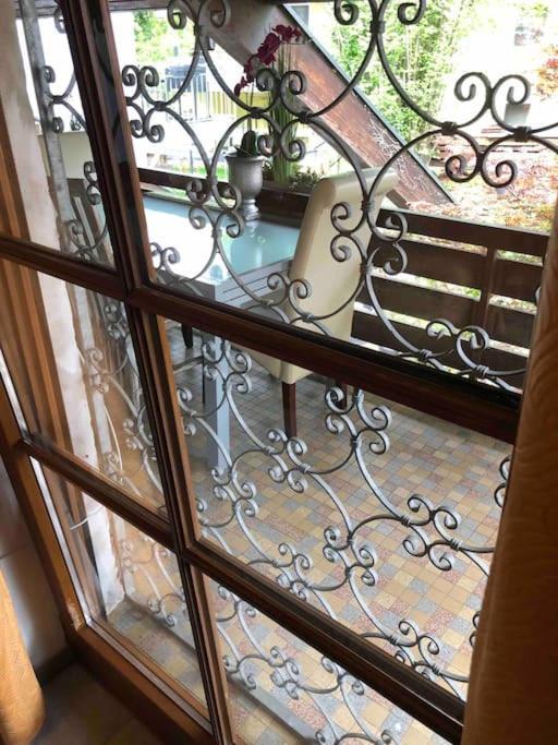 Willkommen Im Casa Felice, Der Wohlfuehl Oase Mit Balkon, 4 Betten Und Homeoffice Platz Aidlingen Ngoại thất bức ảnh
