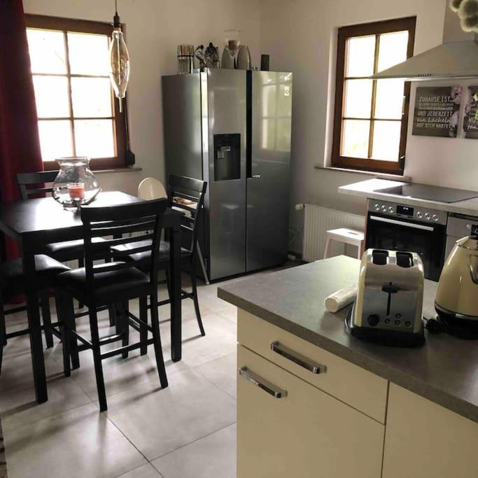 Willkommen Im Casa Felice, Der Wohlfuehl Oase Mit Balkon, 4 Betten Und Homeoffice Platz Aidlingen Ngoại thất bức ảnh